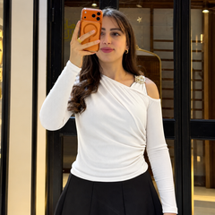 Pull femme asymétrique blanc à broche – Sympatico 023014