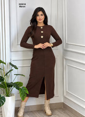 Robe longue femme côtelée fendue 023018 en Marron, boutons bijoux dorés
