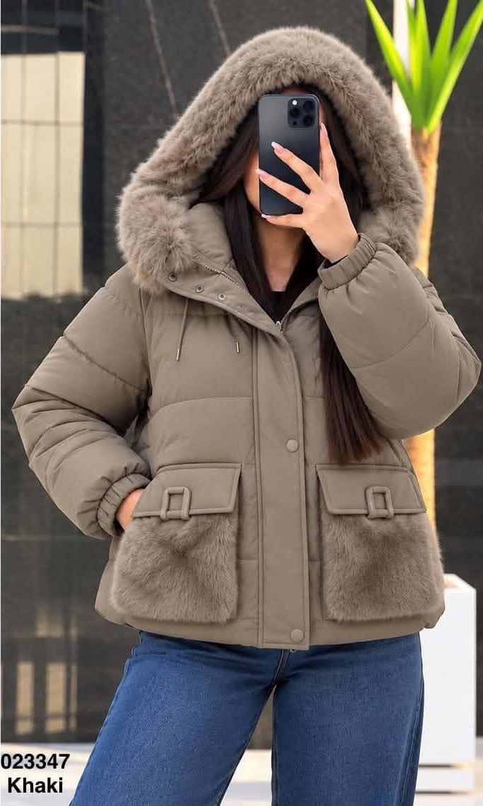 Veste 023347 Khaki capuche baissée