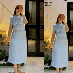 Robe avec ceinture 023107