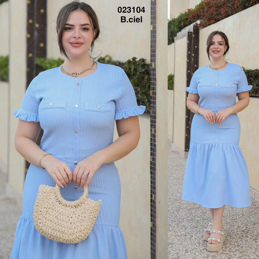 Robe midi évasé avec boutons sur le devant 023104