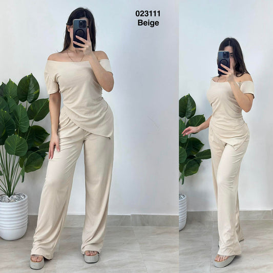 Tenue 2ps haut a encolure asymetrique avec une epaule denudee 023111