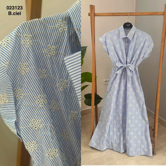 Robe rayé avec ceinture 023123