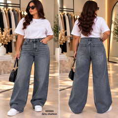 Jean large grande taille femme à coutures devant – 023324 — photo 2 du modèle porté