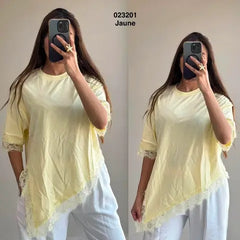 Pull avec un détail chic en dentelle 023201