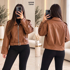 Vest cuir avec ceinture 023328