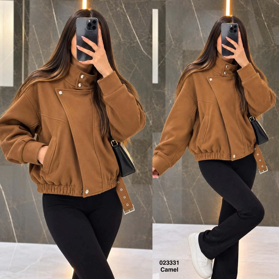 Vest courte poches latérales avec boutons pression 023331